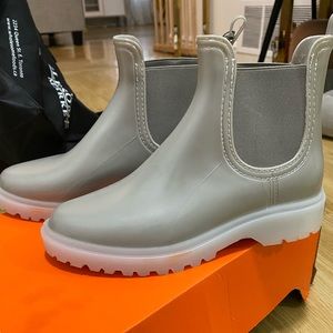 Cougar Plymouth Rain & Snow Shoes - Brand New